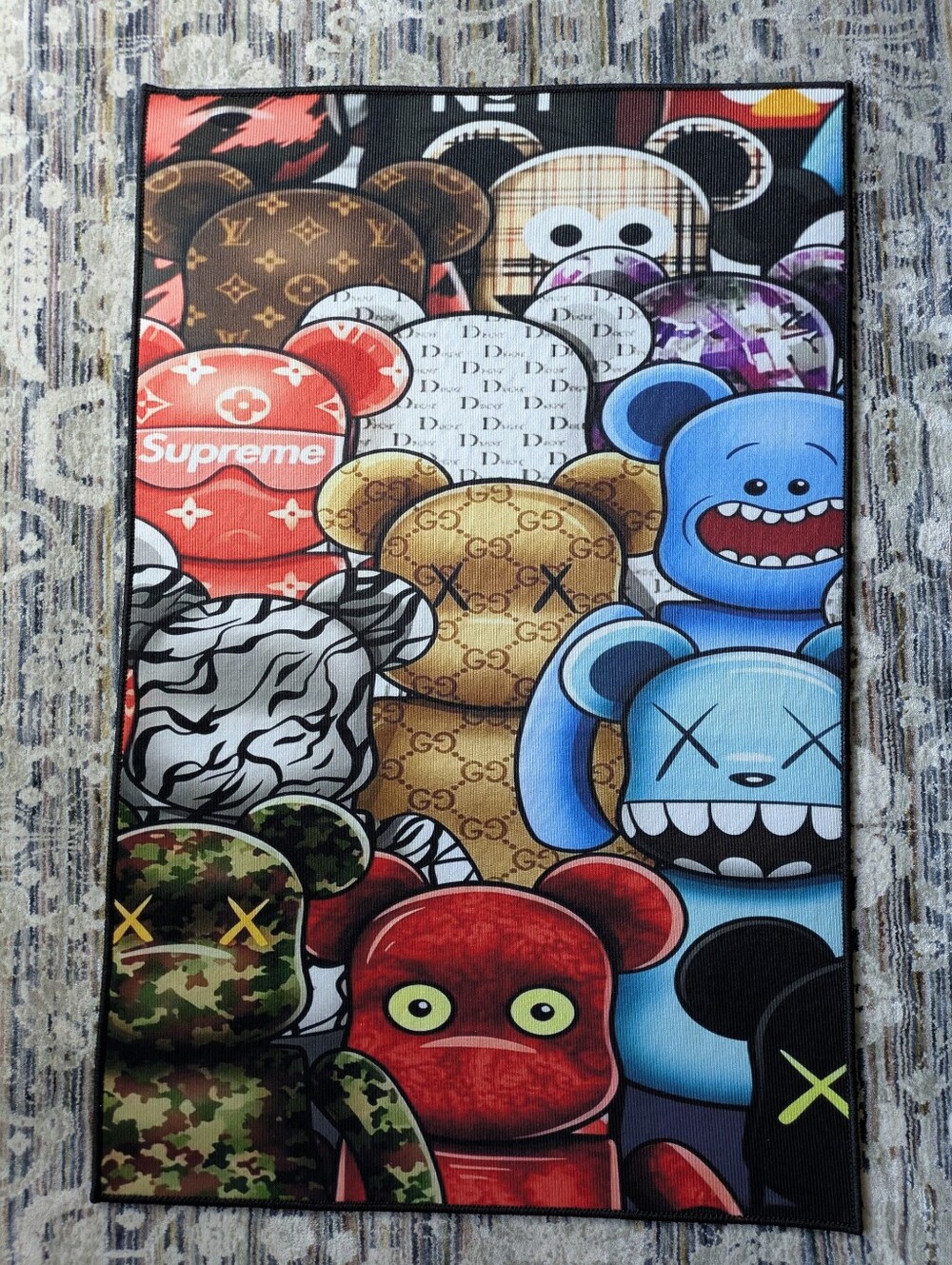 Designer-Inspired Bear Graphic Rug – New